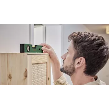 BOSCH DIY vesivaaka 25 cm vihreä V-uralla ja tasojyrsityllä pohjalla