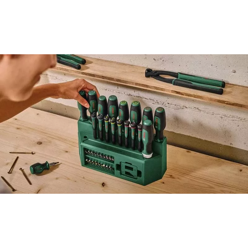 BOSCH sekalainen ruuvimeisselisarja 39-osainen telineellä, vihreä/musta