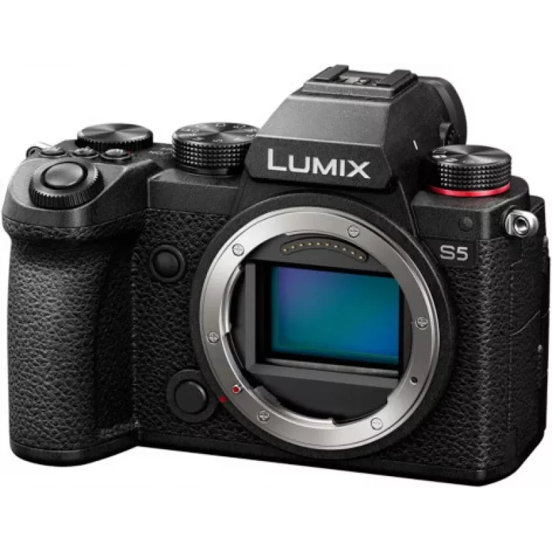Panasonic Lumix DC-S5 + 24-105mm Kit (DC-S5EME-K)