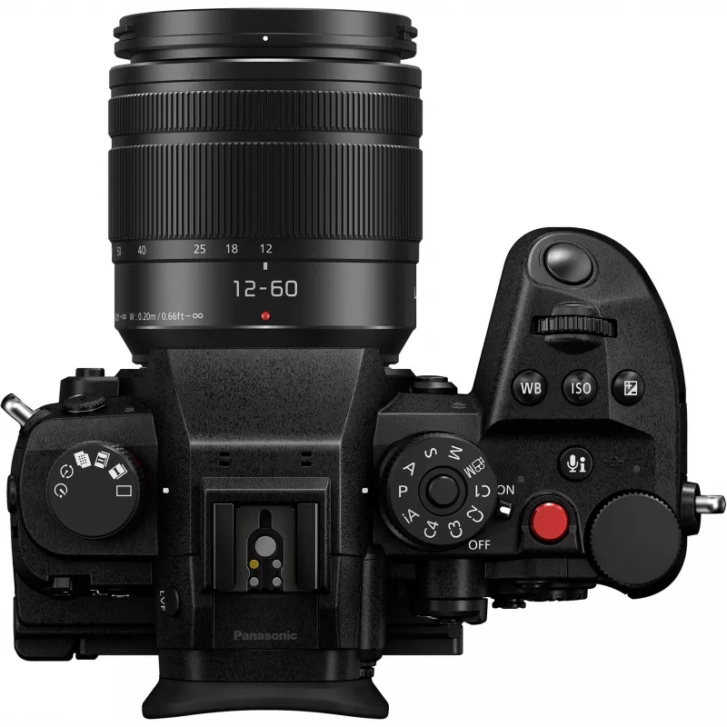 Panasonic Lumix DC-GH7 kamera ja objektiivi 12-60mm f/3.5-5.6 (DC-GH7ME)