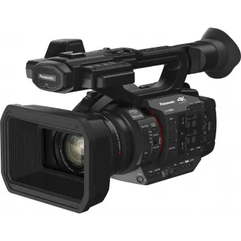 Panasonic HC-X2E 4K Ultra HD -ammattivideokamera 20x Leica Dicomar -objektiivilla, 5-akselinen Hybrid O.I.S.+, kaksi XLR-tuloa, 3G-SDI, Wi-Fi, kaksi SD-korttipaikkaa