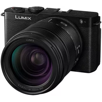 Panasonic Lumix DC-S9 kamera ja objektiivisarja 28-200mm, syvänmusta (DC-S9HE-K)
