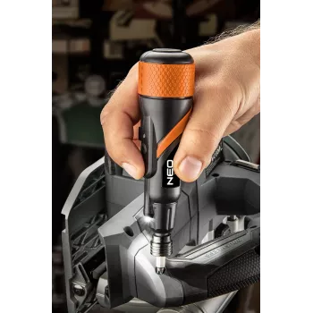 NEO TOOLS 04-200 USB-C 3,6 V akkuruuvinväännin 10 bitillä ja muovilaukulla