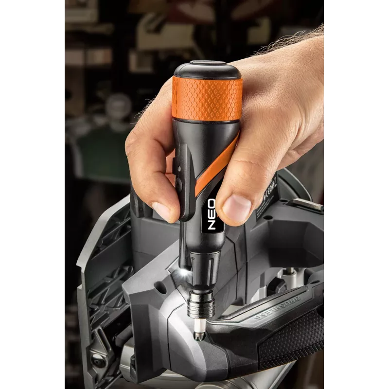 NEO TOOLS 04-200 USB-C 3,6 V akkuruuvinväännin 10 bitillä ja muovilaukulla