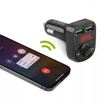 SBS TECARFM2USB Bluetooth FM-lähetin handsfree-toiminnolla ja kahdella USB-latausliitännällä