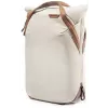 Reppu-kantolaukku-hybridi Peak Design Everyday Totepack V2 20L, Bone (BEDTP-20-BO-2)