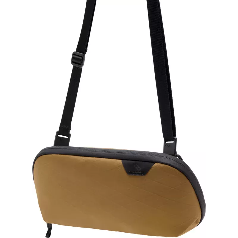 Teknologiajärjestäjä Peak Design Tech Pouch Small, Coyote (BTP-S-CY-1)