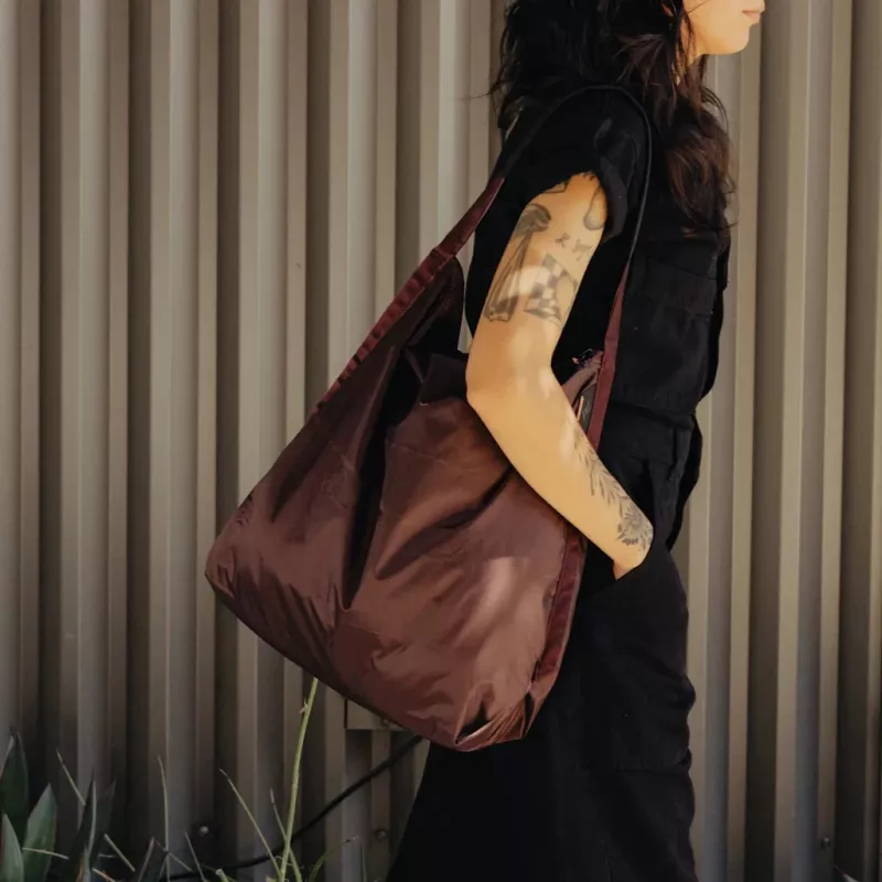 Taitettava kantolaukku Peak Design Packable Tote, Eclipse (BPT-EP-3)