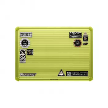 Skinarma Vibron suojakuori MacBook Neo 13:lle, keltainen