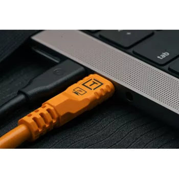 Tether Tools TetherPro Optima 10G kulmikaapeli USB-C – USB-C, 1,8 m, oranssi (CUC06RTG2-ORG)