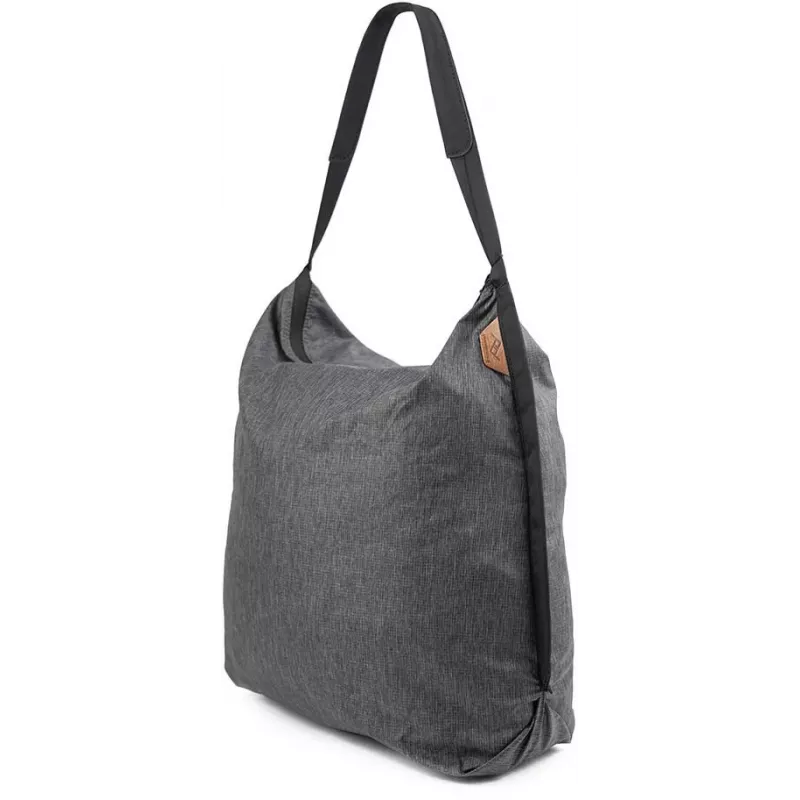 Taitettava kantolaukku Peak Design Packable Tote, Charcoal (BPT-CH-2)