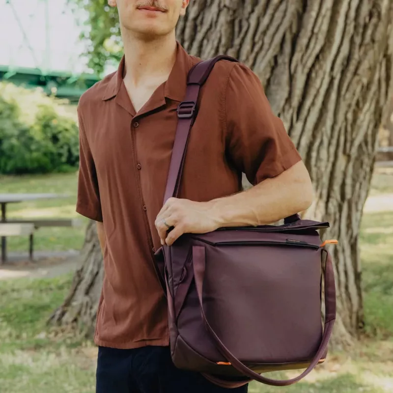 Kantolaukku Peak Design Everyday Tote V2 15L, Eclipse (BEDT-15-EP-3)