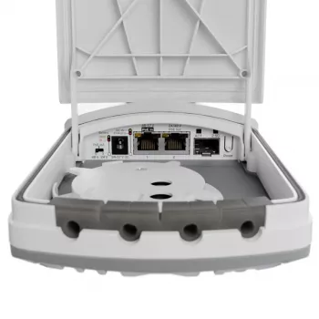 MikroTik FTC21-UPS kuitu-kupari-mediakonvertteri integroidulla UPS:llä, 1x Gigabit Ethernet, 1x SFP, passiivinen PoE, akkuvarmistus, seinäkiinnitteinen