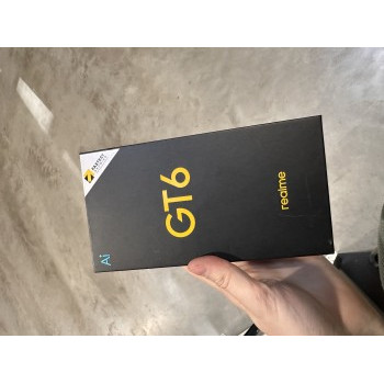 REALME GT6 RMX3851 (EU) 512GB 16GB Fluid Silver (esittelylaite)