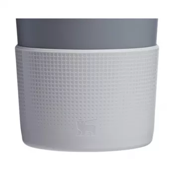 STANLEY 2 suojakotelon ja pillikorkin sarja termomukeille 0,89L/0,59L The Quencher Boot + Straw Topper vaaleanharmaa