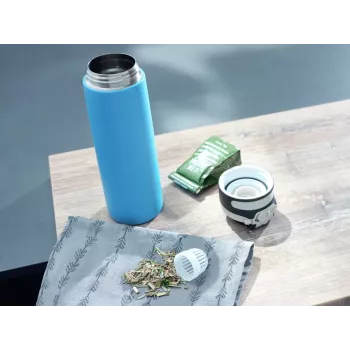 LEIFHEIT Thermos Flip 600 ml vaaleansininen tyhjiöeristetty ruostumaton teräspullo
