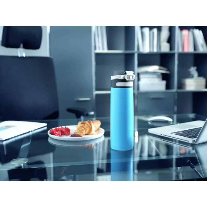 LEIFHEIT Thermos Flip 600 ml vaaleansininen tyhjiöeristetty ruostumaton teräspullo