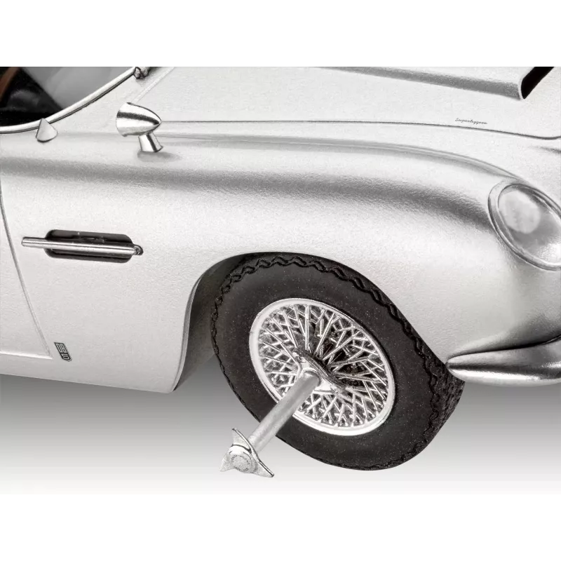 Revell James Bond Aston Martin DB5 joulukalenteri rakennussarja 1:64