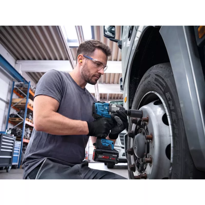 Bosch GDS18V-1400 BITURBO Brushless 3/4 inch akkuiskuruuvinväännin (runko, L-Boxx)
