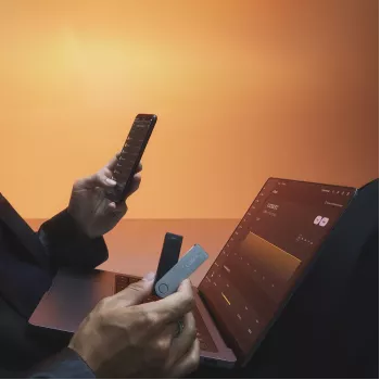 Ledger Nano X LNX-DEON laitteistolompakko