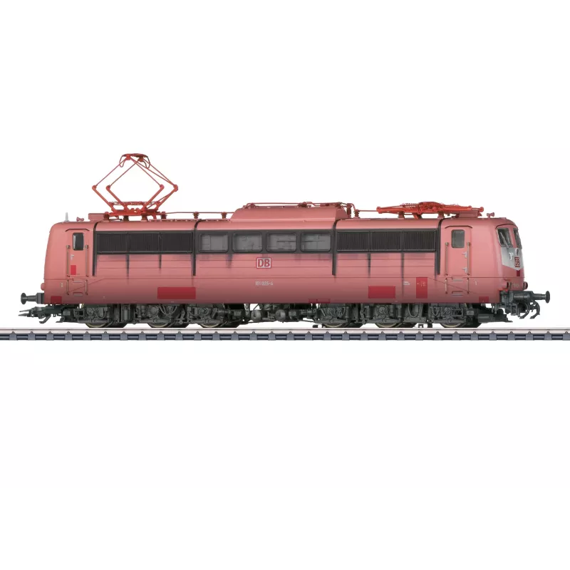 Märklin 39136 H0 sähköveturi BR 151 DB orientinpunainen, mfx+-dekooderi, pituus 22,4 cm