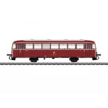 Märklin 041981 H0 DB sarja 998.0 kiskobussin perävaunu virkaosastolla