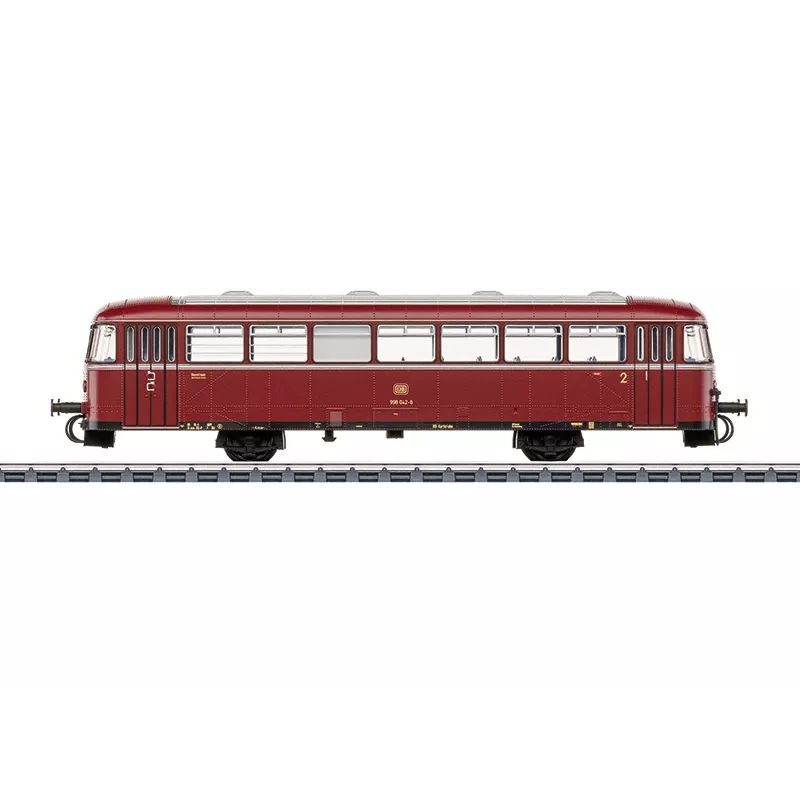 Märklin 041981 H0 DB sarja 998.0 kiskobussin perävaunu virkaosastolla