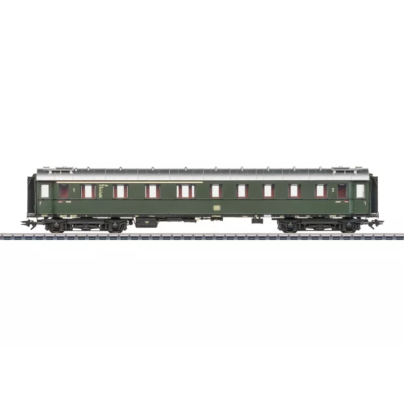 Märklin 42510 H0 pikajunavaunu AB4uewe 1./2. luokka DB