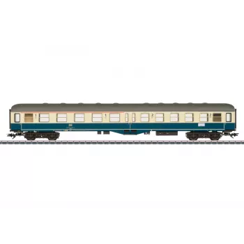 Märklin 43127 H0 pikajunan matkustajavaunu ABymb 411 DB:ltä