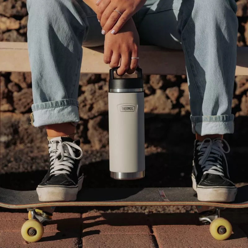 THERMOS ICON Beverage tyhjiöeristetty juomapullo ruostumatonta terästä 710 ml Sandstone 4122323071