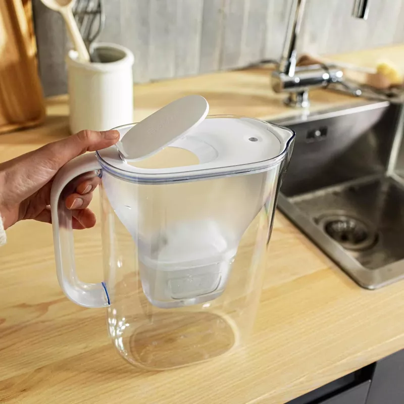 Brita Style vesisuodatinkannu, 2,4L, valkoinen, MAXTRA+ suodatin sisältyy