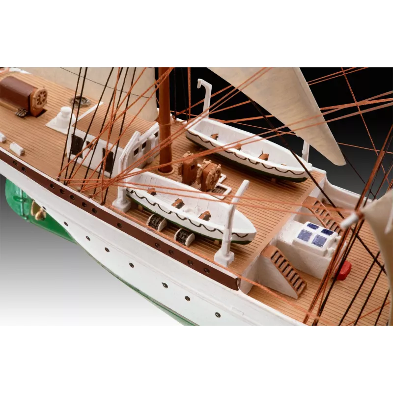 Revell rakennussarja Gorch Fock 1:200 purjealus muovirakennussarja 65432