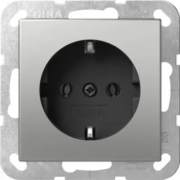 Gira SCHUKO-pistorasia ilman kynsiä ruostumaton teräs 4466600