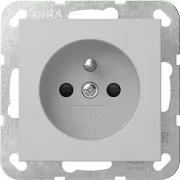 GIRA 4485015 Schuko-pistorasia suojakosketuksella, System 55, kirkkaanvalkoinen kiiltävä
