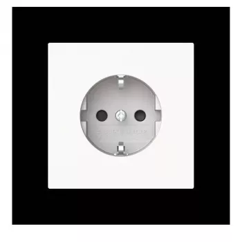 BUSCH-JAEGER SCHUKO-pistorasia Safety+ 20-1 EUCBF-44M, alppivalkoinen 2CKA002013A5522