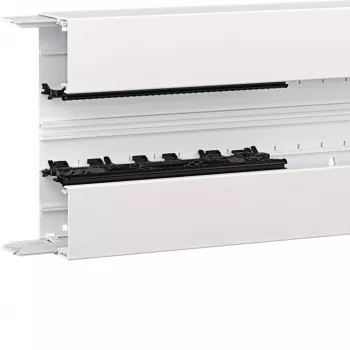 Hager BRN6521019016 kaidelkanavan alaosa, 65x210mm, puhtaanvalkoinen, 2m