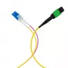 EFB Elektronik MPO-PLUS/APC(F)-LC OS2 8-säikeinen tyyppi B runkokaapeli, LSZH, keltainen, 1m MPOF08LCOS2-1