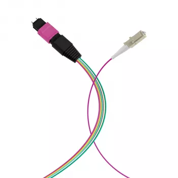 EFB Elektronik MPO-PLUS (M)-LC haaroituskaapeli OM4 12 kuitua tyyppi B LSZH erikavioletti 1 m MPOM12LCOM4-1