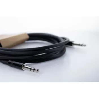 Cordial 14814 6,3 mm TRS jakki - 6,3 mm TRS jakki audiokaapeli 0,5 m musta