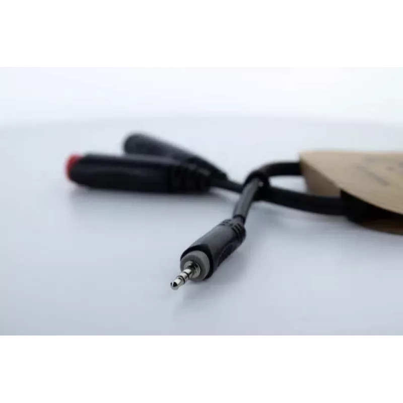 Cordial 14892 audio-Y-adapterikaapeli, 3,5 mm stereo plugi - kaksi 6,3 mm mono liitäntää, 0,3 m, musta PVC