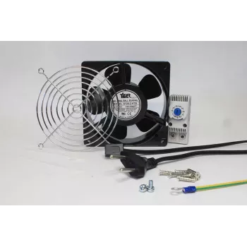 IT-BUDGET täysi sarja IT-kaapin tuuletin termostaatilla - 160 m³/h ilmavirta - 230 V - 1 tuuletin, suojaritilä, kaapeli, termostaatti, ruuvit (90ITBLUESET1T)