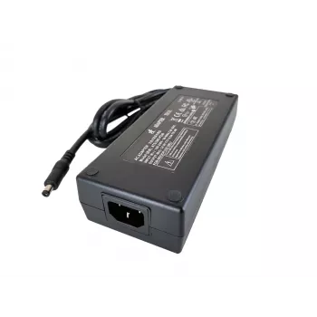 EXSYS 24V 6,6A AC/DC pöytävirtalähde 5,5mm DC-liittimellä (EX-6984)