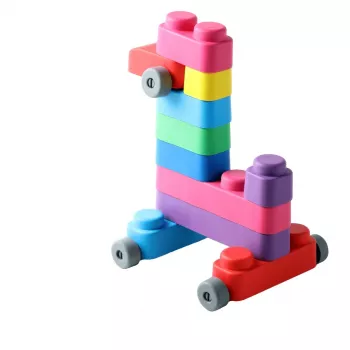 Gerardo's Toys GT3100 pehmeät rakennuspalikat setti pyörillä, 14 osaa (10 palikkaa + 4 pyöräosaa)