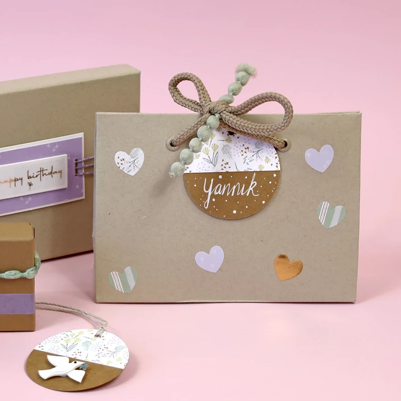 Artoz paperiset lahjatagit ruskea valkoinen Hangtag Set Kraft pyöreä 6,5 cm 6 kpl (144500-255)
