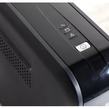 Riello UPS iDialog IDG 600 - 600 VA line-interactive UPS, 4 Schuko-lähtöä, USB, torni, musta
