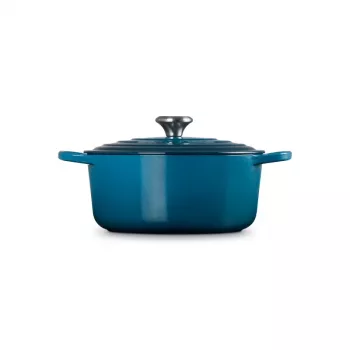 Le Creuset Signature pyöreä valurautapata, 26 cm, 5,3 L, Marseille sininen