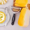 Microplane Peeler XL kuorimaveitsi kirurgisella ruostumattomalla terällä, ergonomisella Soft-Touch-kahvalla, integroidulla perunansilmäpoistajalla, musta