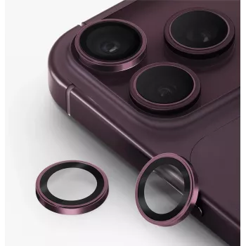 UNIQ Optix Prime kameraobjektiivin suojus iPhone 18 Pro / iPhone 18 Pro Maxille – burgundinpunainen asennustyökalulla