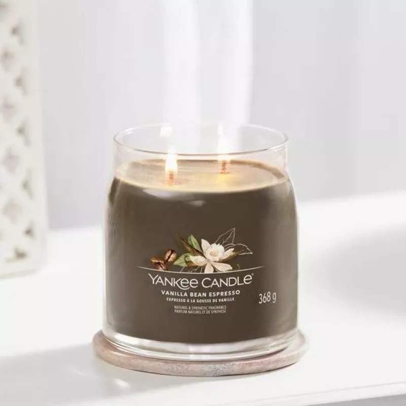 Yankee Candle Vanilla Bean Espresso keskikokoinen tuoksukynttilä (1701388E)
