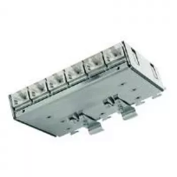 Telegärtner Cat.6A patch-jakaja (syvä) DIN-kiskolle TS-adapterilla, 6x RJ45-liitäntä (J02021A0055)